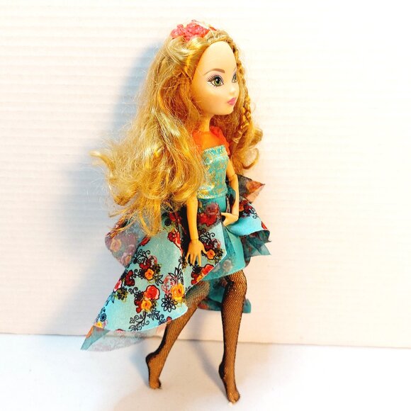 Ever After High Legacy Day Ashlynn Ella Doll-missing accessories - Picture 4 of 8